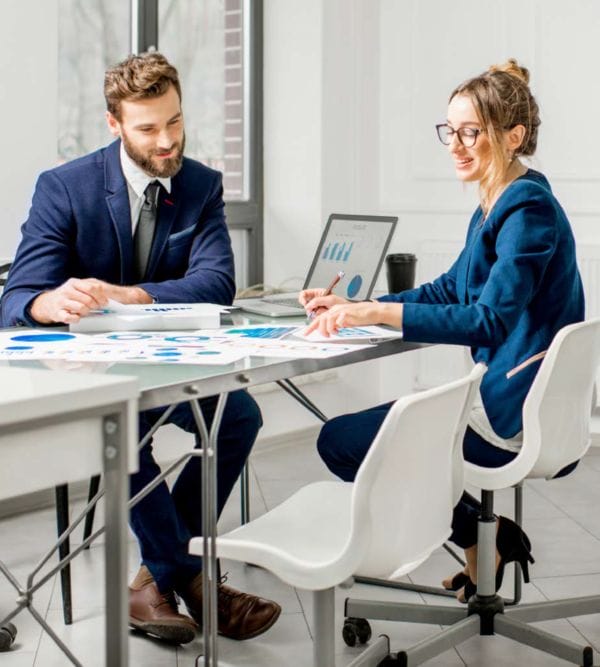 Erfolgreiche Einführung von neuer Unternehmenssoftware.