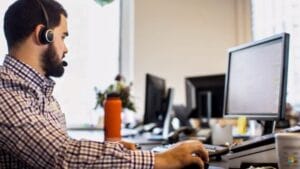 video meet the customer service hub in dynamics 365