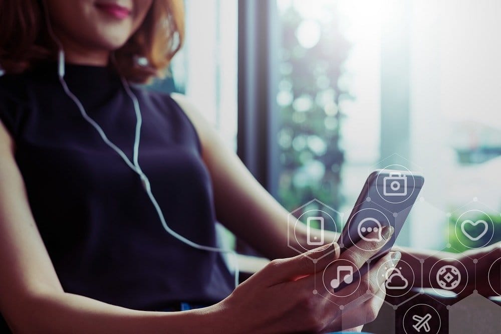 Are You Using IoT to Maximize Your Customers’ Retail Experience? (You Should)